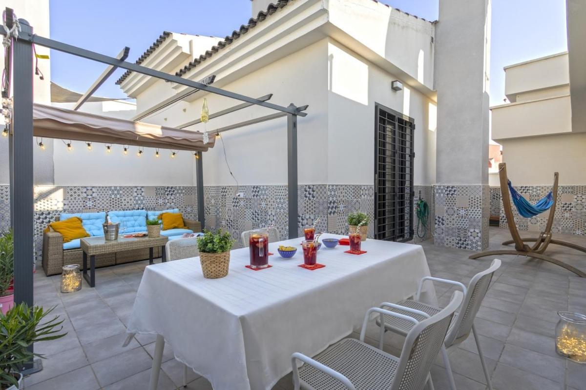 -Malagasunapts- Privateterrace Freeparking Pool Bagian luar foto