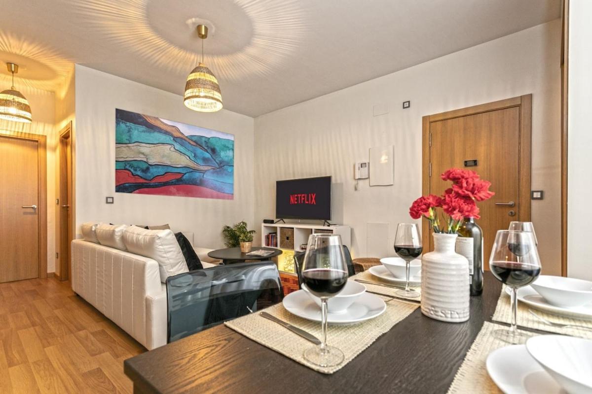 -Malagasunapts- Privateterrace Freeparking Pool Bagian luar foto