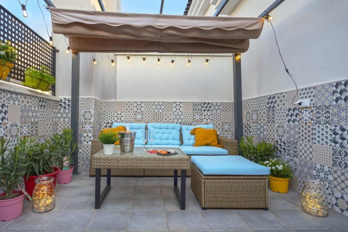 -Malagasunapts- Privateterrace Freeparking Pool Bagian luar foto